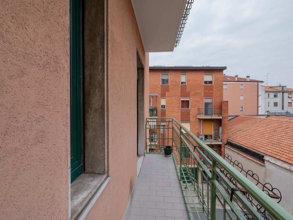 Апартаменты Ihost Flat - Sestini 11 Милан Экстерьер фото